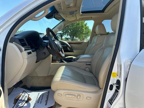 2019 Lexus LX 570 Two-Row
