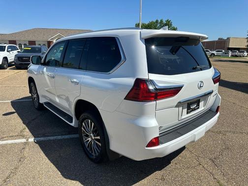 2019 Lexus LX 570 Two-Row