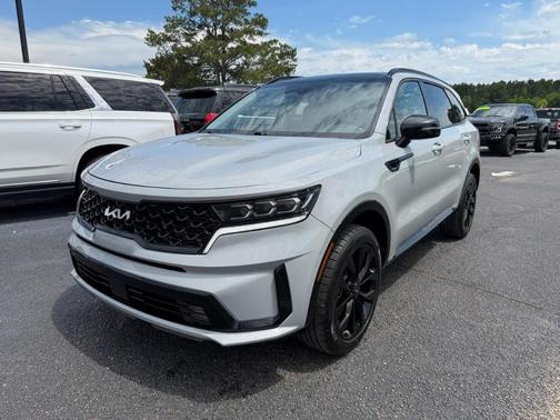 Gray 2022 Kia Sorento SX