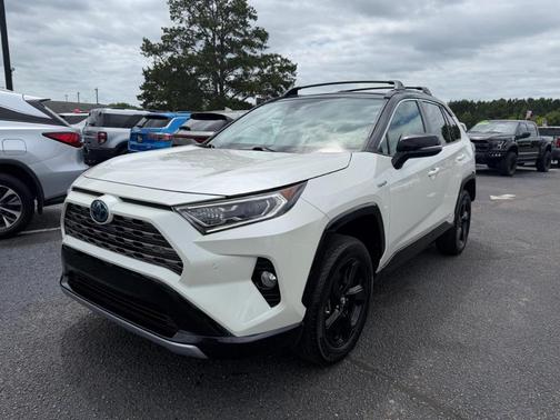 White 2021 Toyota RAV4 Hybrid XSE