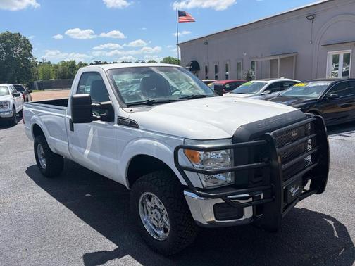 White 2016 Ford F-250 XL