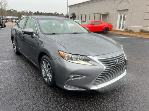 2016 Lexus ES 300h Base