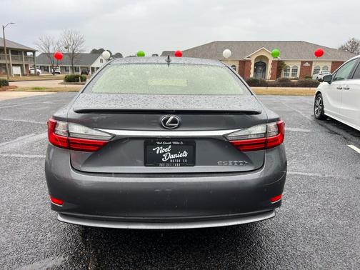 2016 Lexus ES 300h Base
