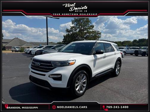 White Metallic 2023 Ford Explorer XLT