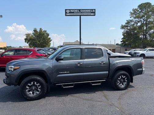 2021 Toyota Tacoma TRD Sport