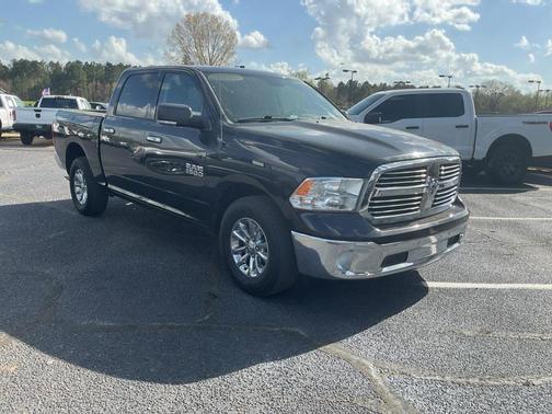 2016 RAM 1500 SLT