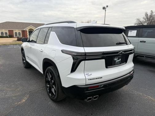 2025 Chevrolet Traverse RS