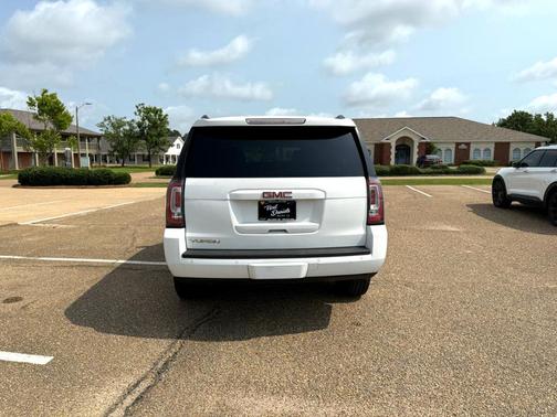 2019 GMC Yukon SLT