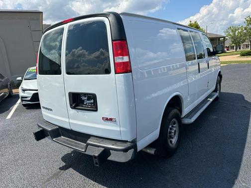 2022 GMC Savana 2500 Work Van