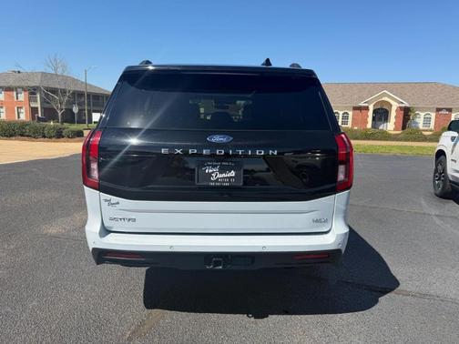 2025 Ford Expedition Max Active