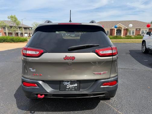Tan 2017 Jeep Cherokee Trailhawk