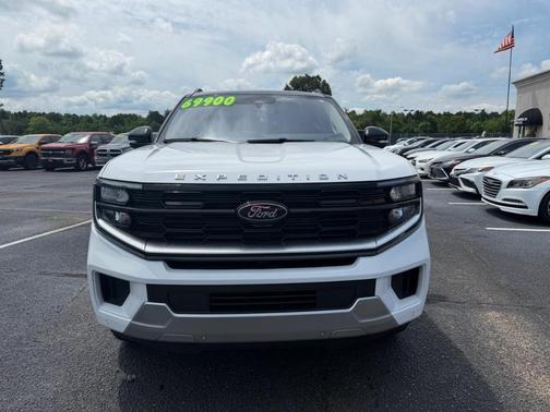 White 2025 Ford Expedition Platinum