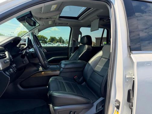 White 2020 GMC Yukon Denali