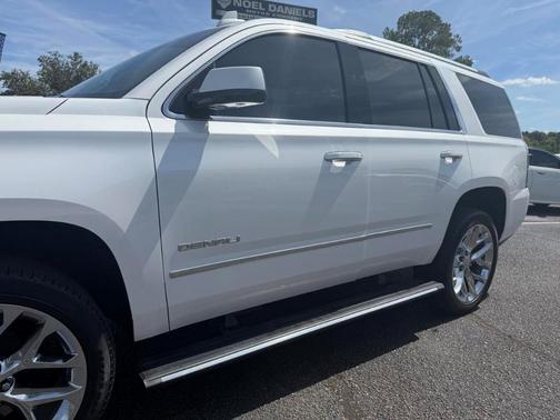 White Frost Tri-Coat 2020 GMC Yukon Denali
