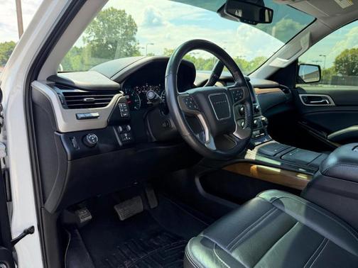 White 2020 GMC Yukon Denali