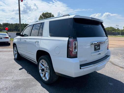White 2020 GMC Yukon Denali