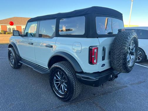 2022 Ford Bronco Badlands