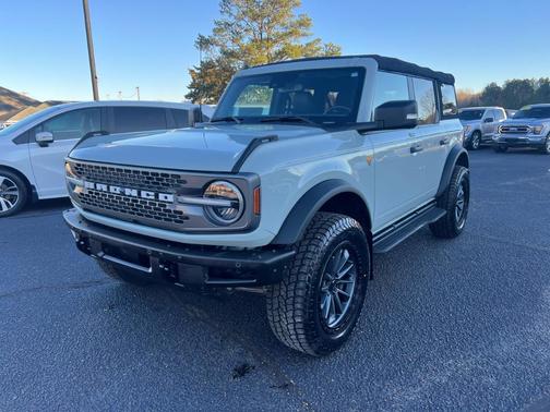 2022 Ford Bronco Badlands