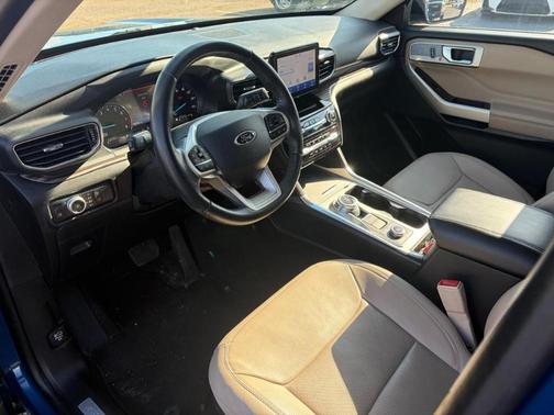 Blue 2021 Ford Explorer Limited