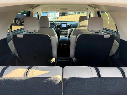 Blue 2021 Ford Explorer Limited