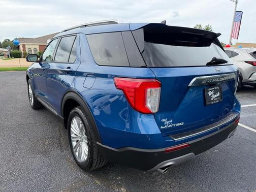 Blue 2021 Ford Explorer Limited