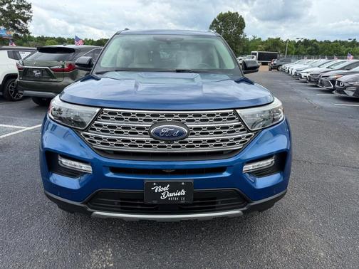 Blue 2021 Ford Explorer Limited
