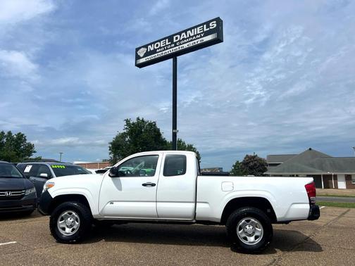 2016 Toyota Tacoma SR5