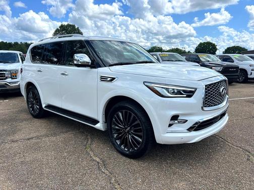 2024 INFINITI QX80 SENSORY