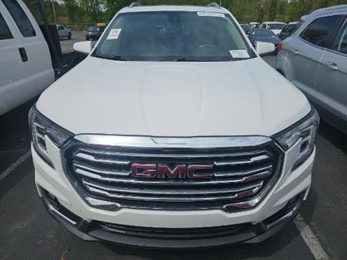 Summit White 2022 GMC Terrain SLT