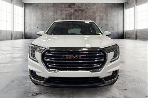 Summit White 2022 GMC Terrain SLT