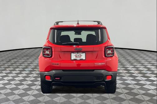 Colorado Red 2017 Jeep Renegade Trailhawk