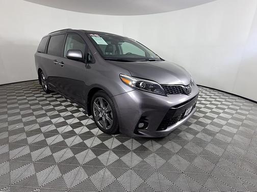 2018 Toyota Sienna SE