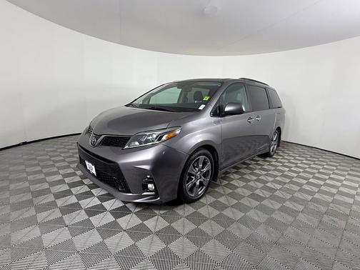 2018 Toyota Sienna SE