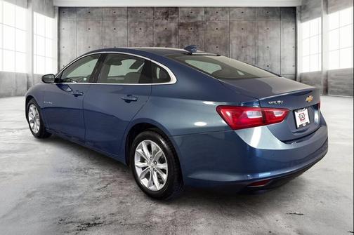Lakeshore Blue Metallic 2024 Chevrolet Malibu 1LT