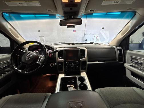 Bright Silver Metallic Clearcoat 2015 RAM 2500 Big Horn