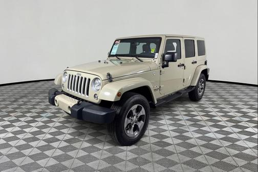 Gobi Clearcoat 2017 Jeep Wrangler Unlimited Sahara