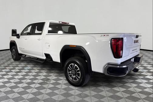 Summit White 2024 GMC Sierra 3500 SLE