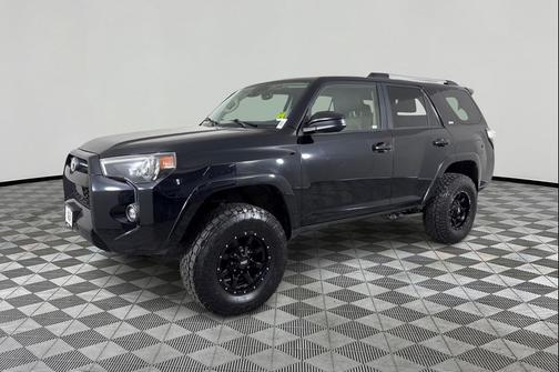 Midnight Black Metallic 2021 Toyota 4Runner SR5
