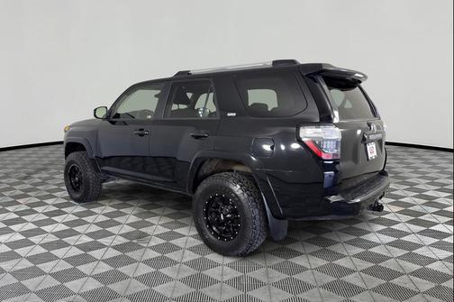 Midnight Black Metallic 2021 Toyota 4Runner SR5