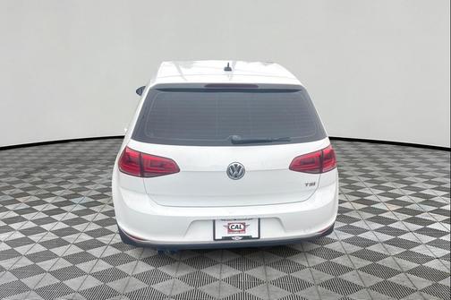 2017 Volkswagen Golf 