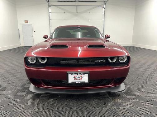 Octane Red Pearlcoat 2020 Dodge Challenger SRT Hellcat