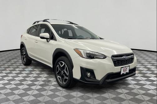 Crystal White Pearl 2018 Subaru Crosstrek 2.0i Limited