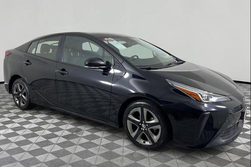 2020 Toyota Prius XLE