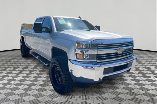 Silver Ice Metallic 2018 Chevrolet Silverado 2500 LT
