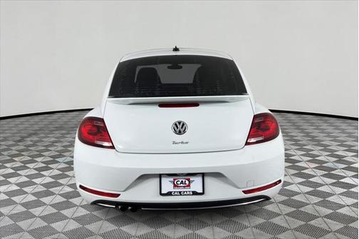 2018 Volkswagen Beetle 2.0T SE