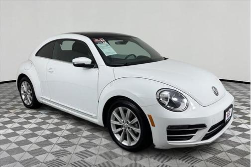 2018 Volkswagen Beetle 2.0T SE