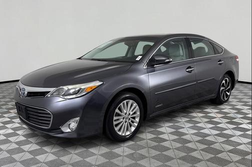 Magnetic Gray Metallic 2014 Toyota Avalon Hybrid Limited