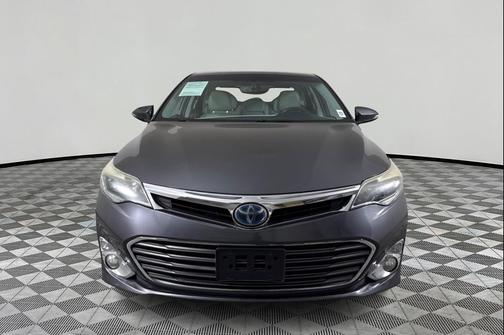 Magnetic Gray Metallic 2014 Toyota Avalon Hybrid Limited