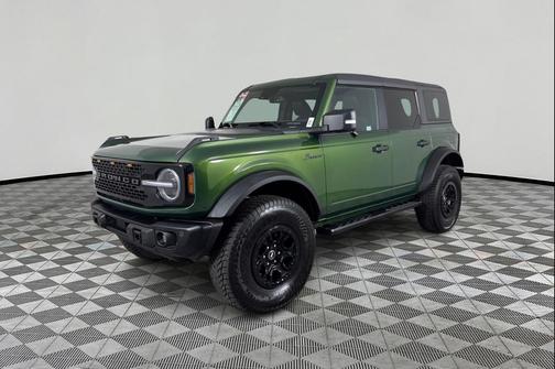 Eruption Green Metallic 2023 Ford Bronco Wildtrak