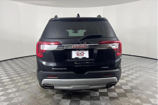 2023 GMC Acadia AWD SLT